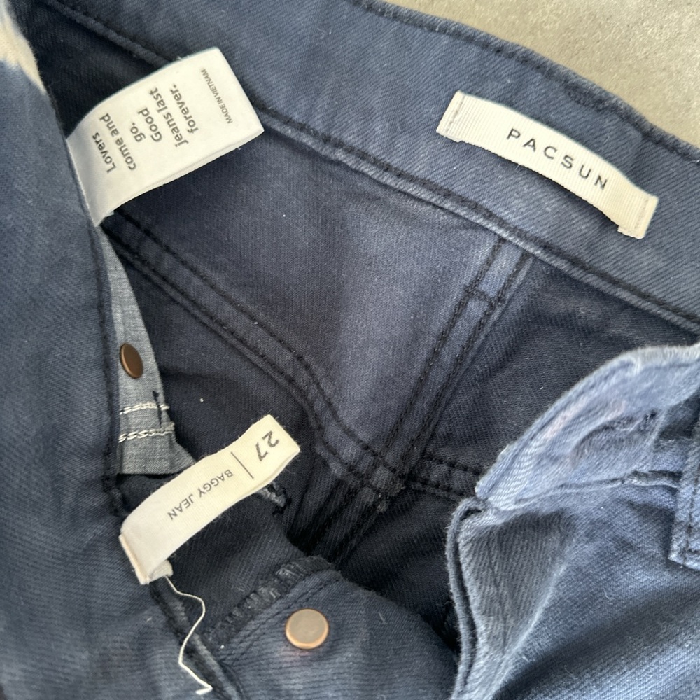 Jean - Picture 2 of 3
